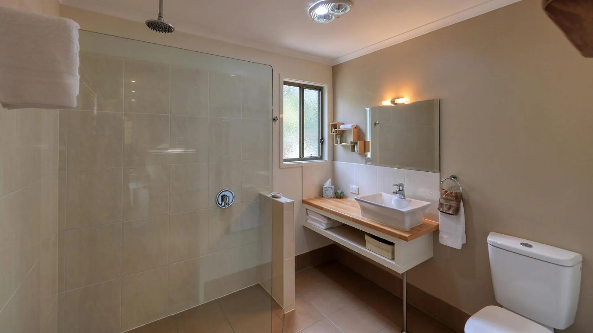 Bed and Breakfast 31 The Rocks Stanthorpe